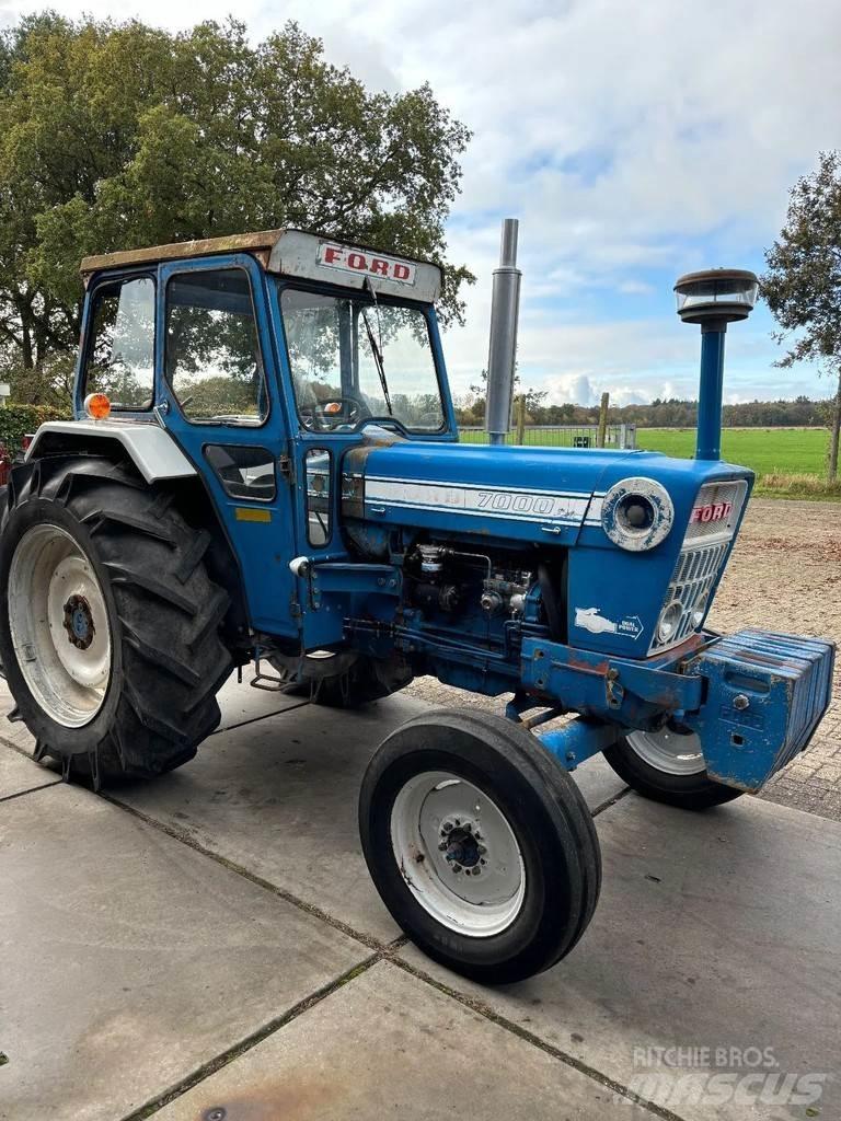 Ford 7000 Tracteur