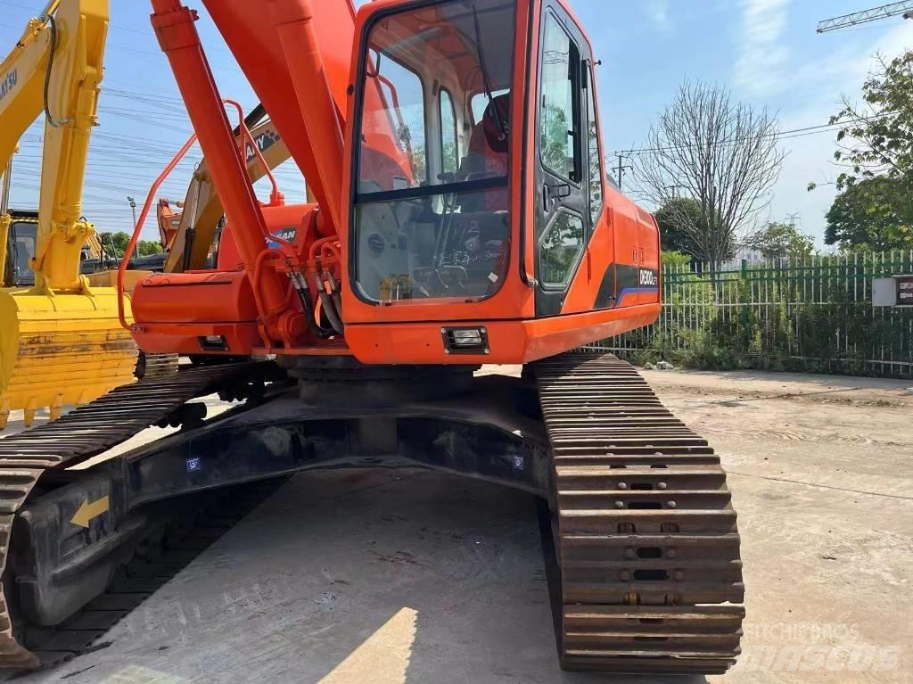 Doosan 300-7 Pelle sur chenilles