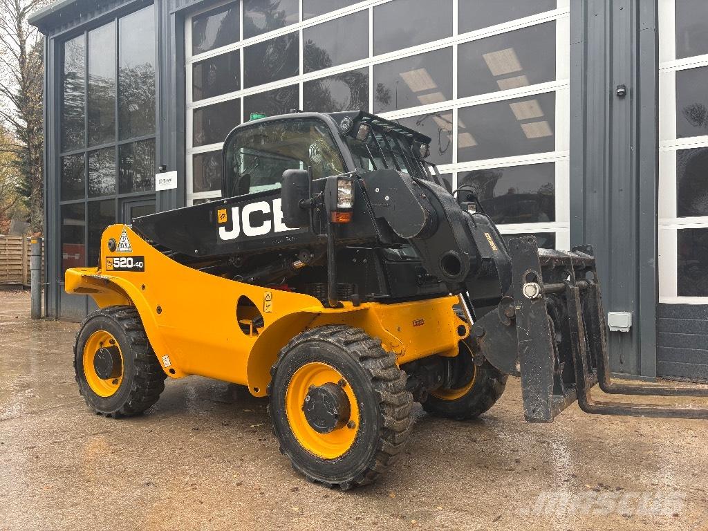 JCB 520-40 Chariot télescopique