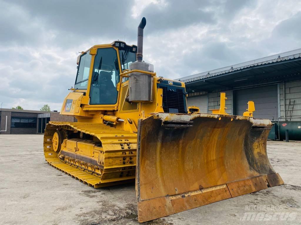 CAT D 6 K LGP Bouteurs sur chenilles