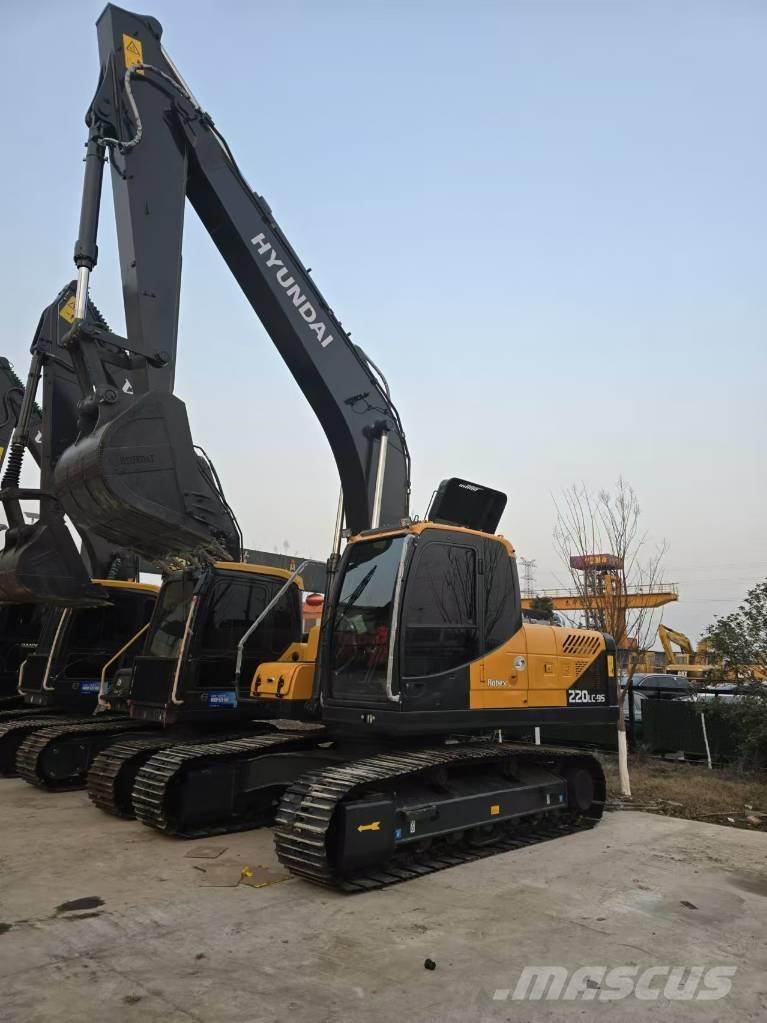 Hyundai 220-9 Mini pelle 7t-12t