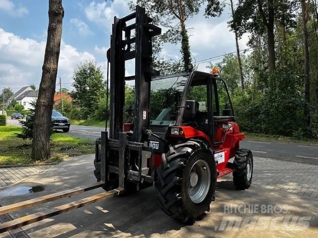 Manitou M 30.4 Chariot tout terrain