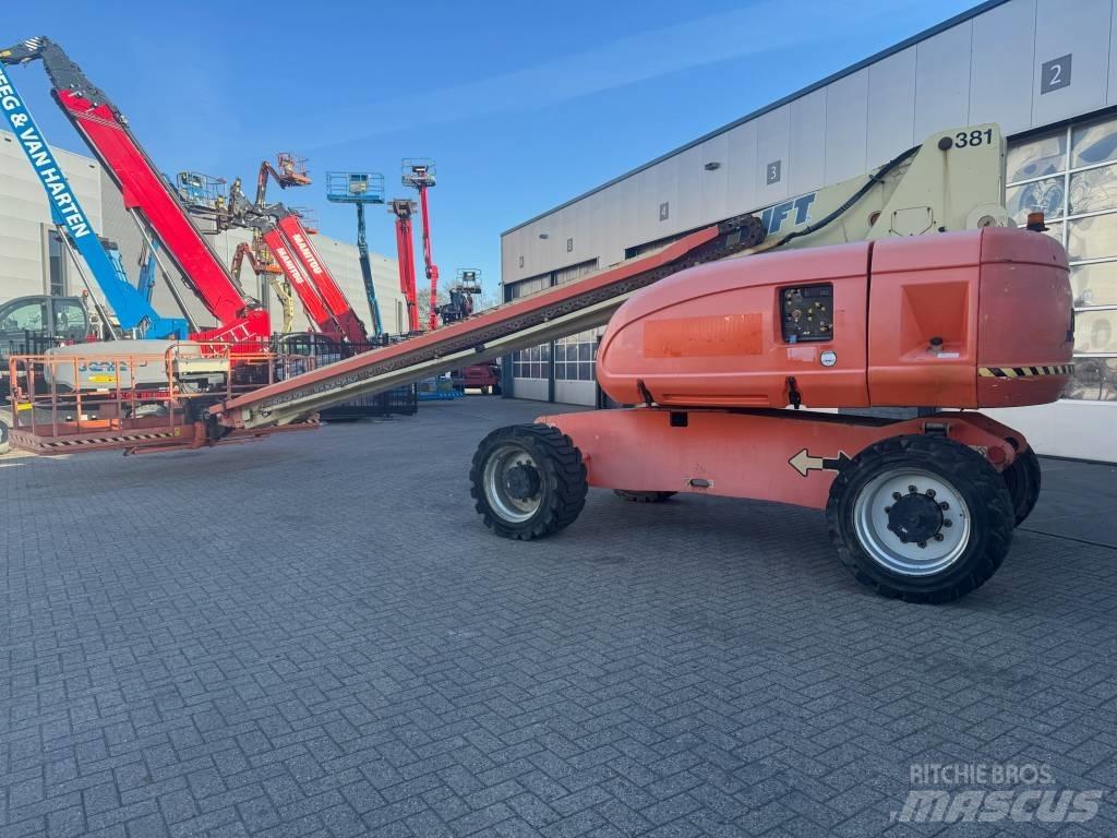 JLG 680 S Nacelles télescopiques