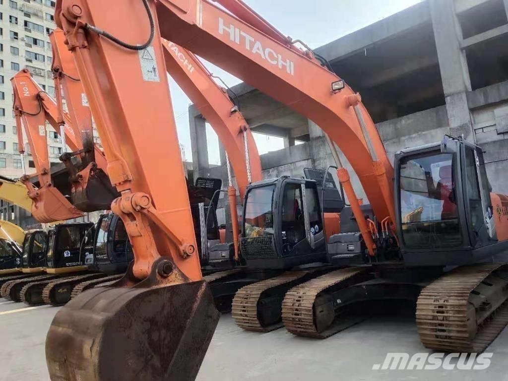 Hitachi ZX 210 Pelle sur chenilles