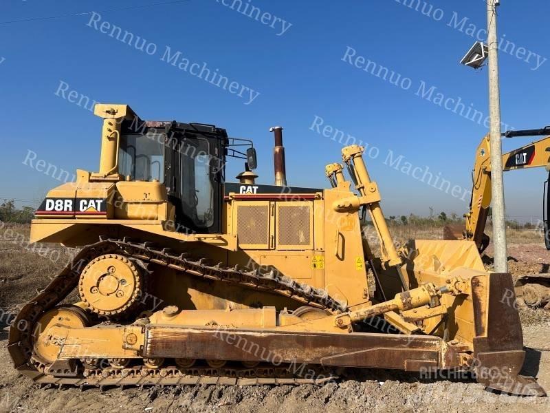 CAT D 8 R Bouteurs sur chenilles