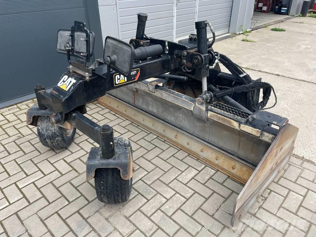 CAT BB121 Lame
