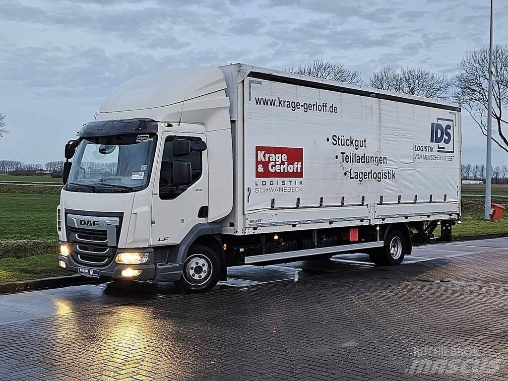 DAF LF 210 Camion à rideaux coulissants (PLSC)
