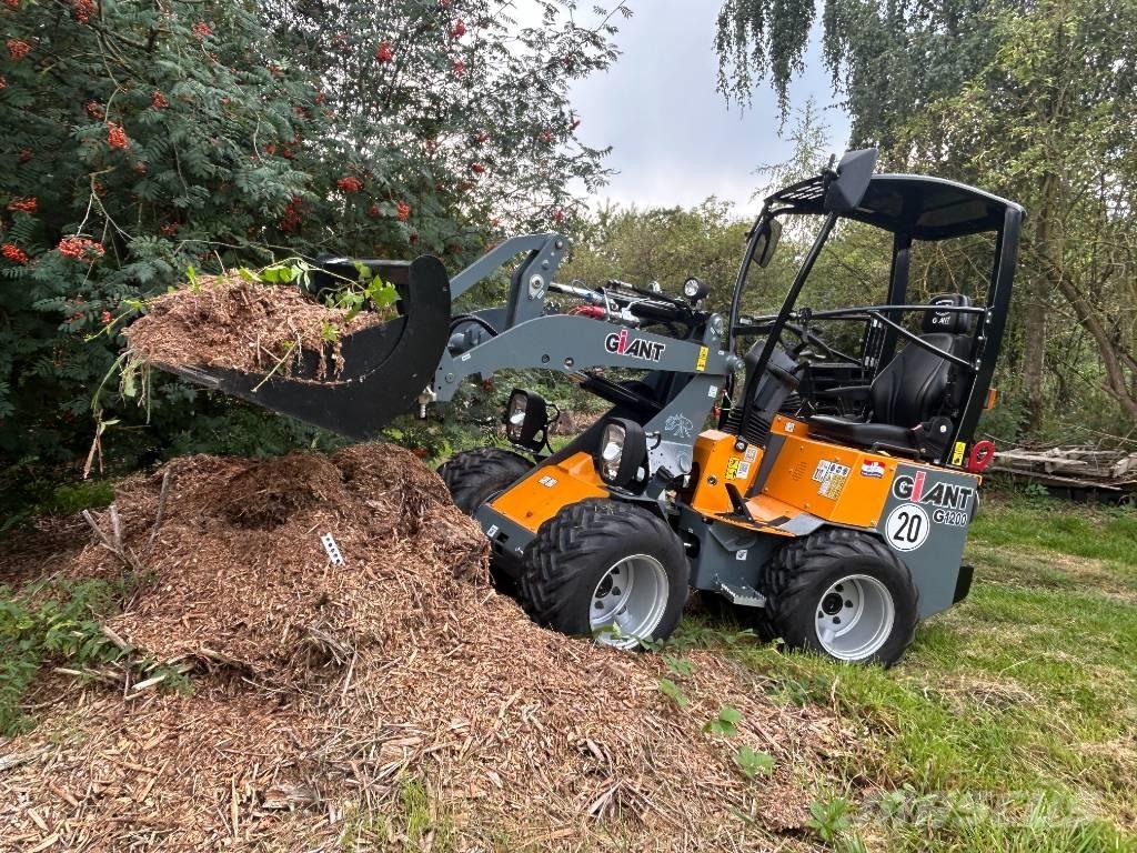 GiANT G 1200 Mini chargeuse