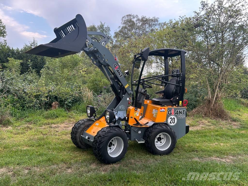 GiANT G 1200 Mini chargeuse
