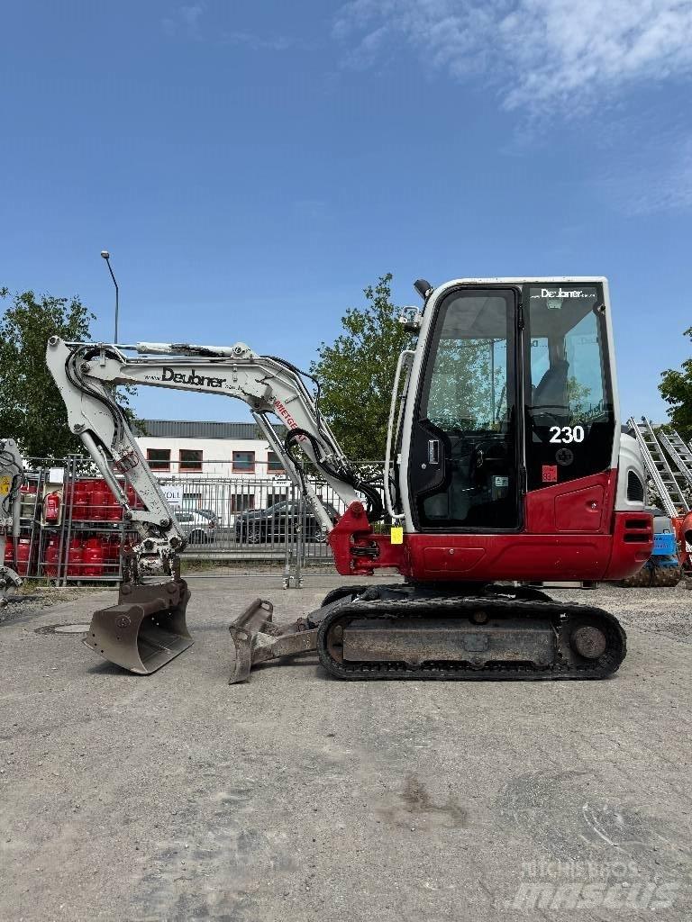 Takeuchi TB 230 Mini pelle < 7t