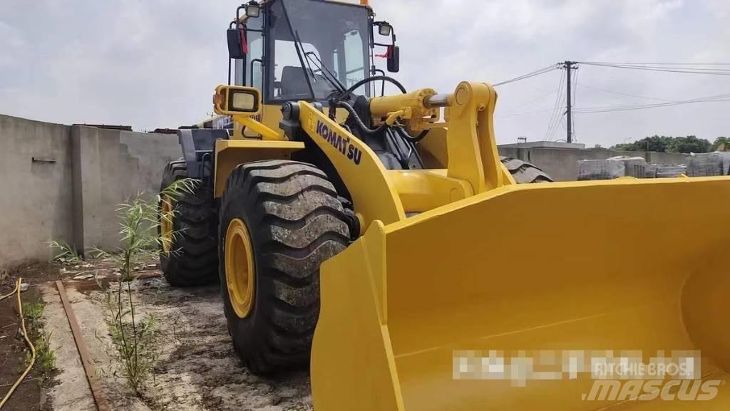 Komatsu WA 470 Chargeuse sur pneus