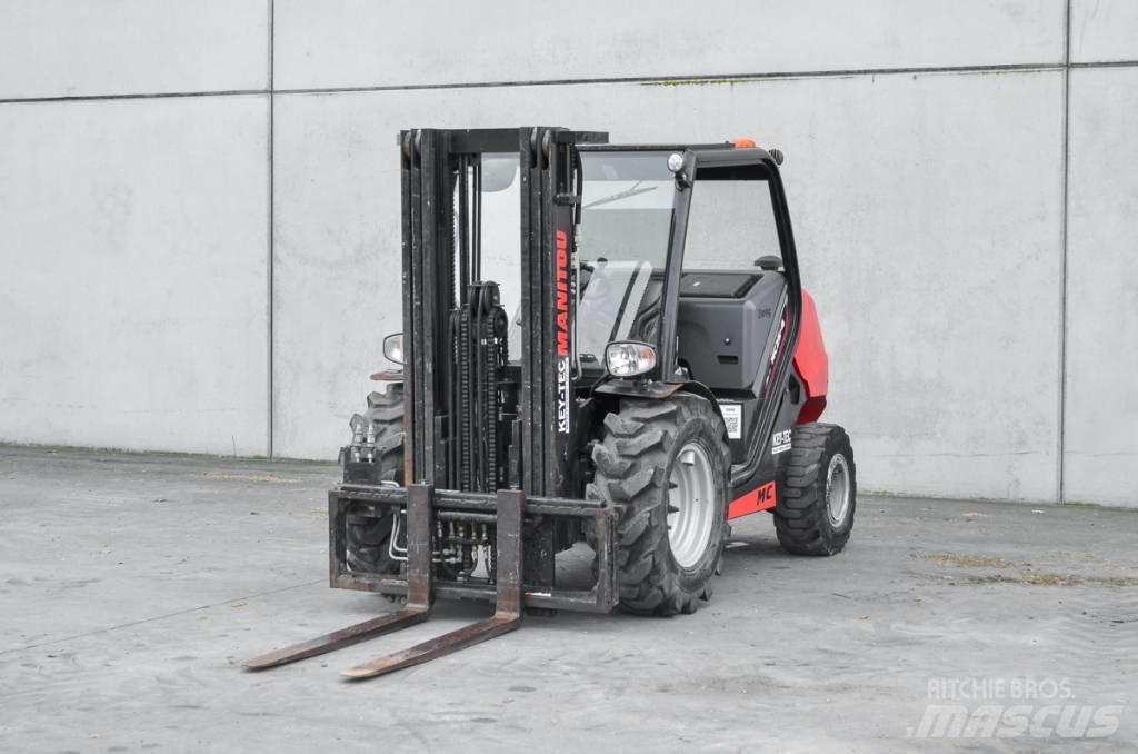 Manitou MC 25-4 D Chariots diesel