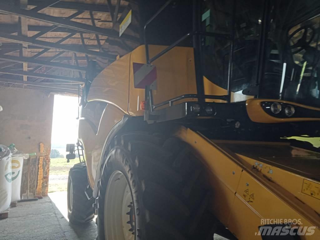 New Holland CX 8.70 Moissonneuse batteuse
