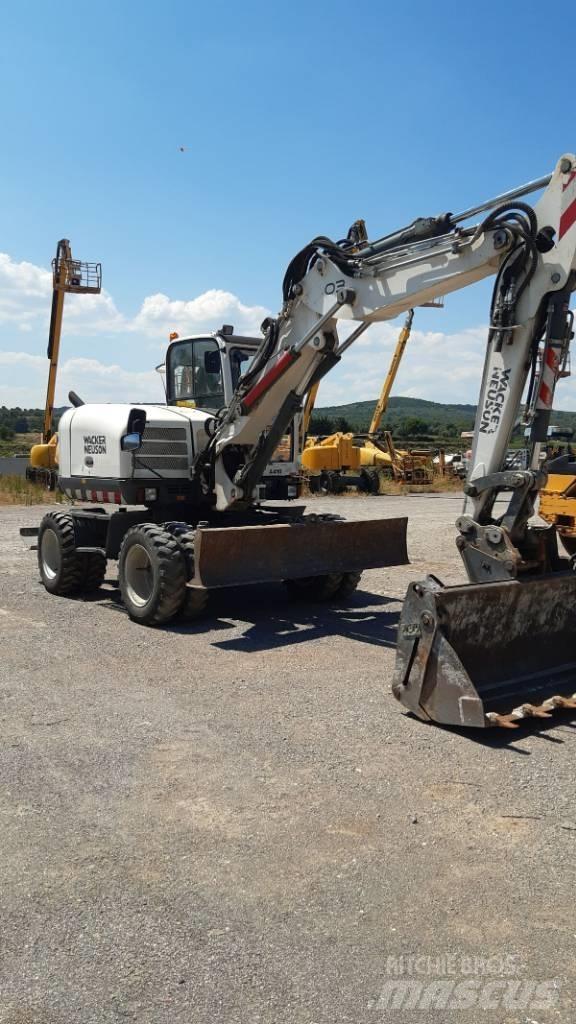 Wacker Neuson 9503-2 Pelle sur pneus