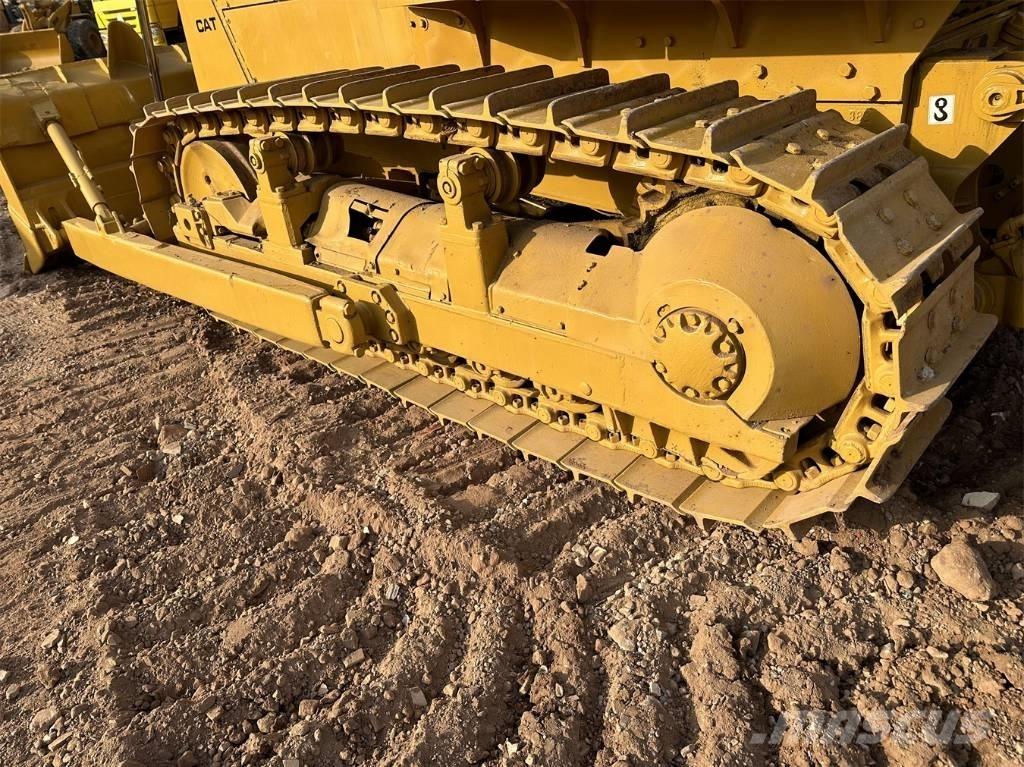 CAT D6G Bouteurs sur chenilles