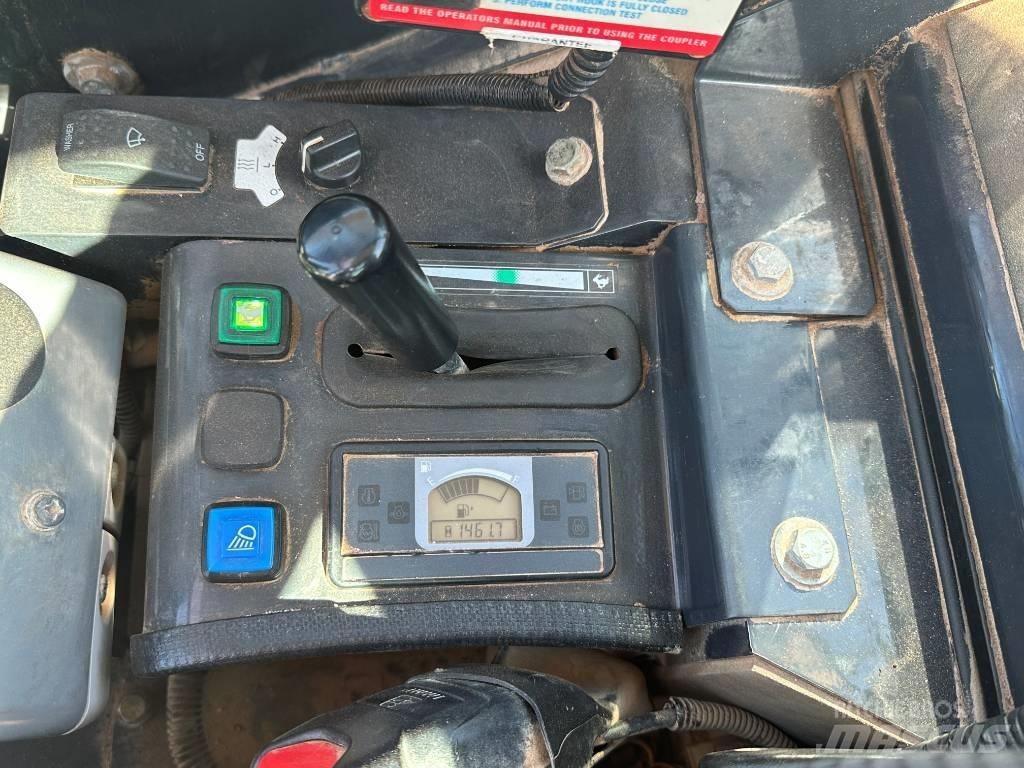 Hitachi ZX 26 U-6 Mini pelle < 7t
