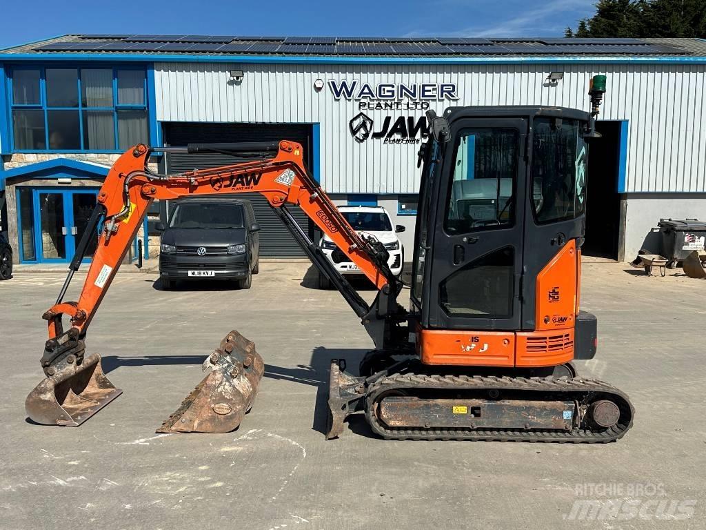 Hitachi ZX 26 U-6 Mini pelle < 7t