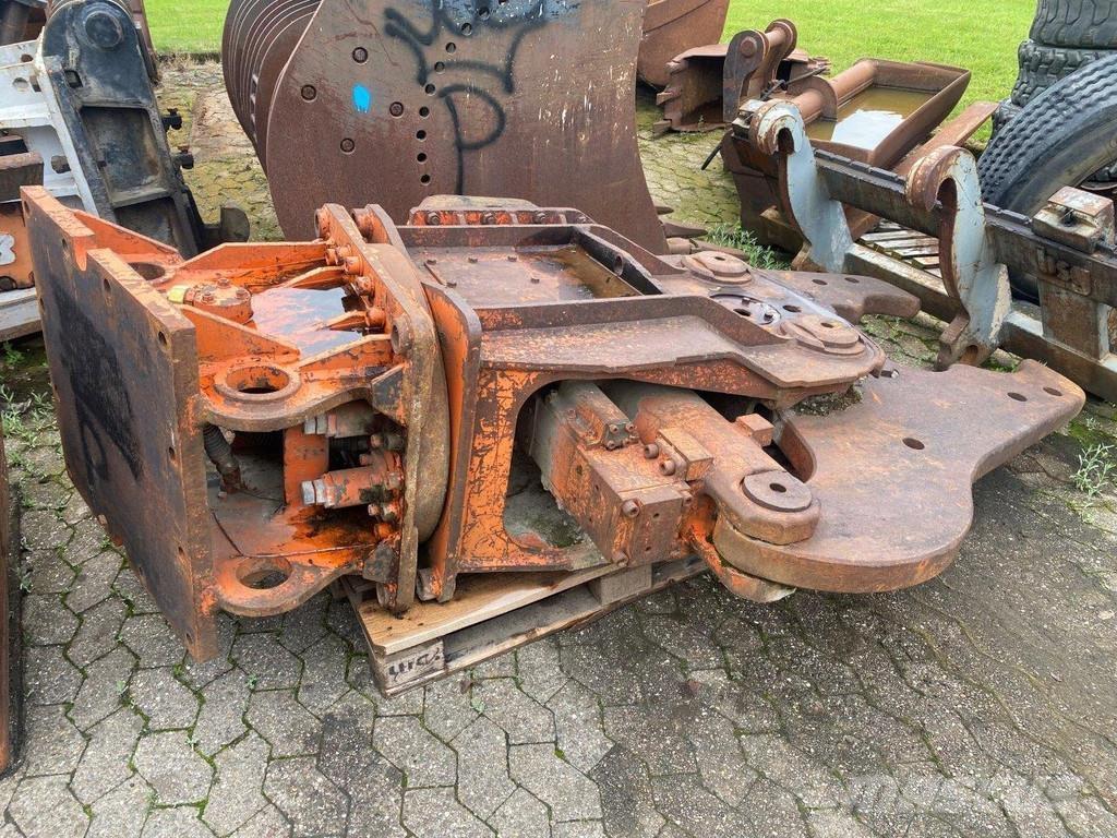 NPK S-24XCR Concasseur de Travaux Publics