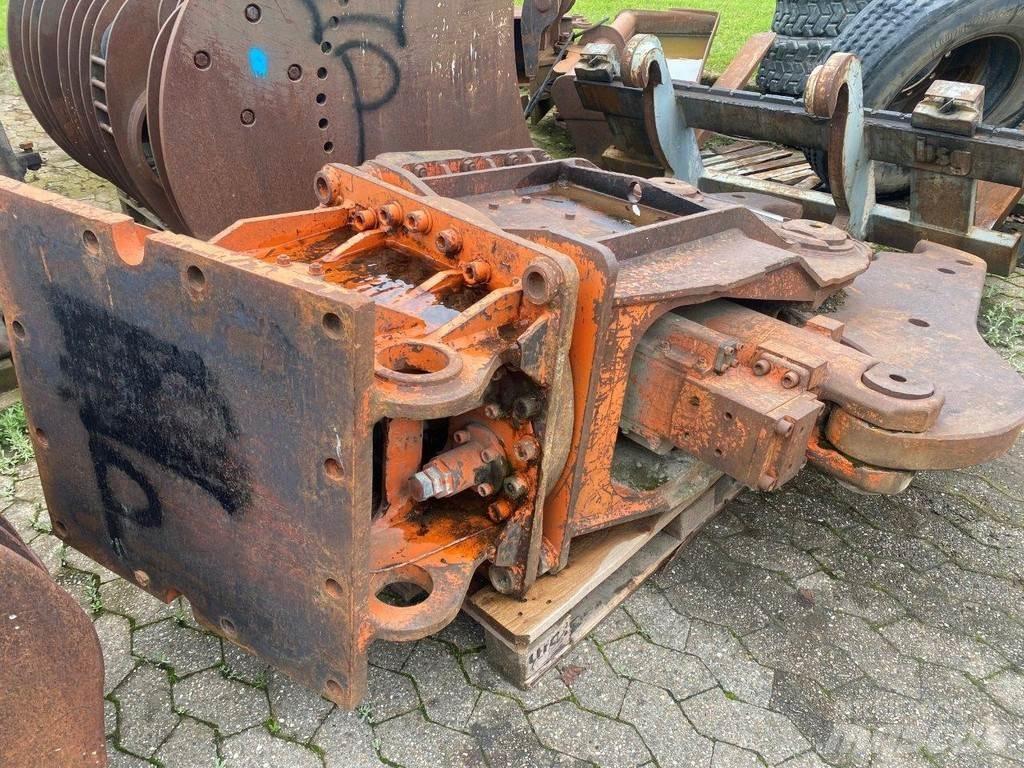 NPK S-24XCR Concasseur de Travaux Publics