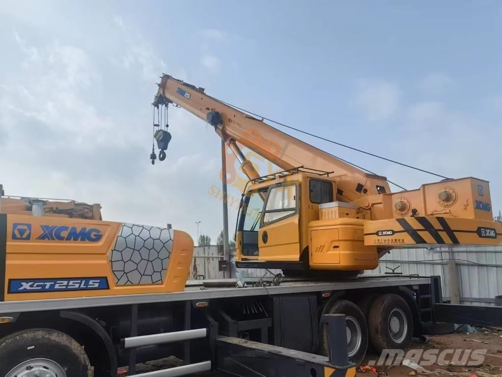 XCMG XCT 25 Grues tout terrain