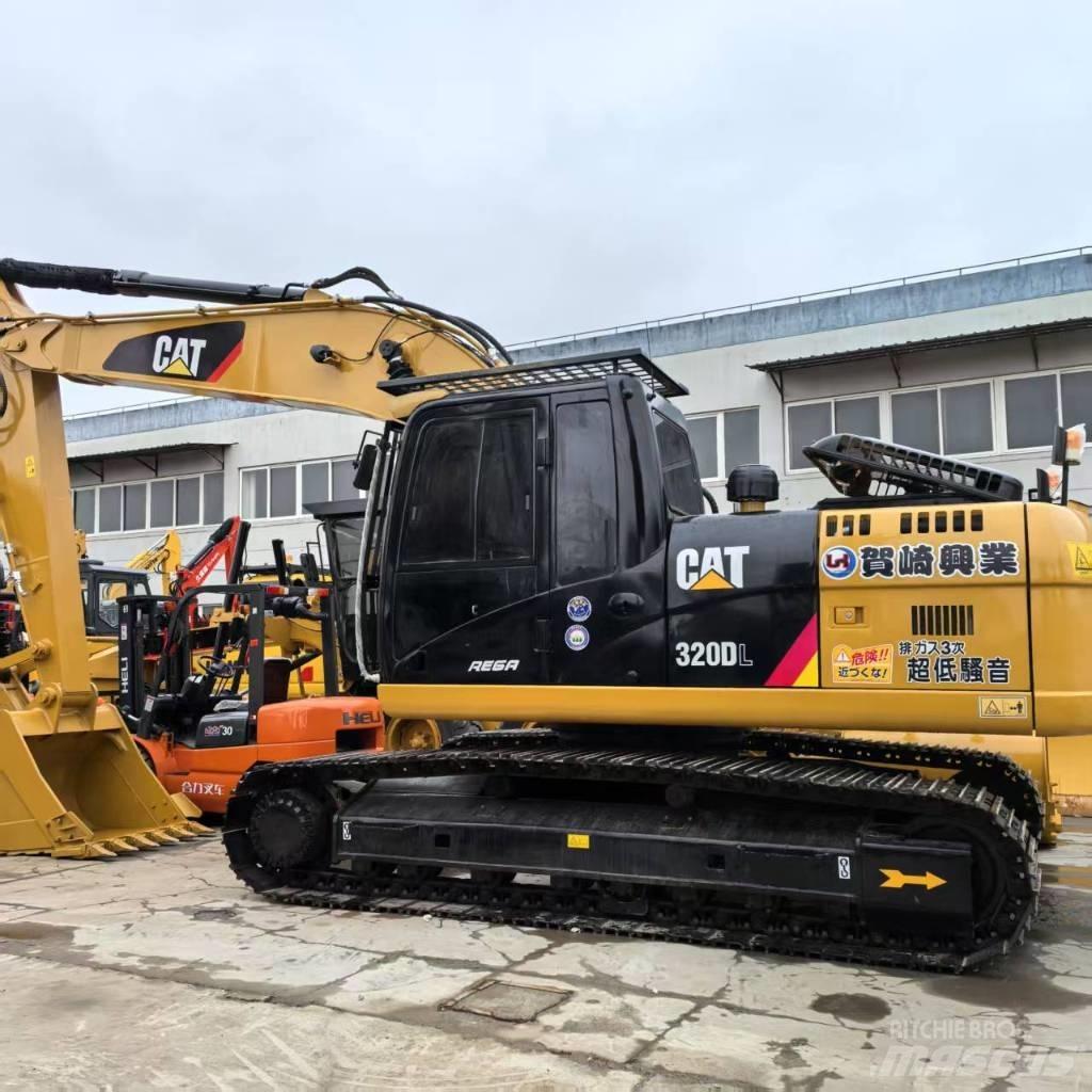CAT 320 D L Pelle sur chenilles