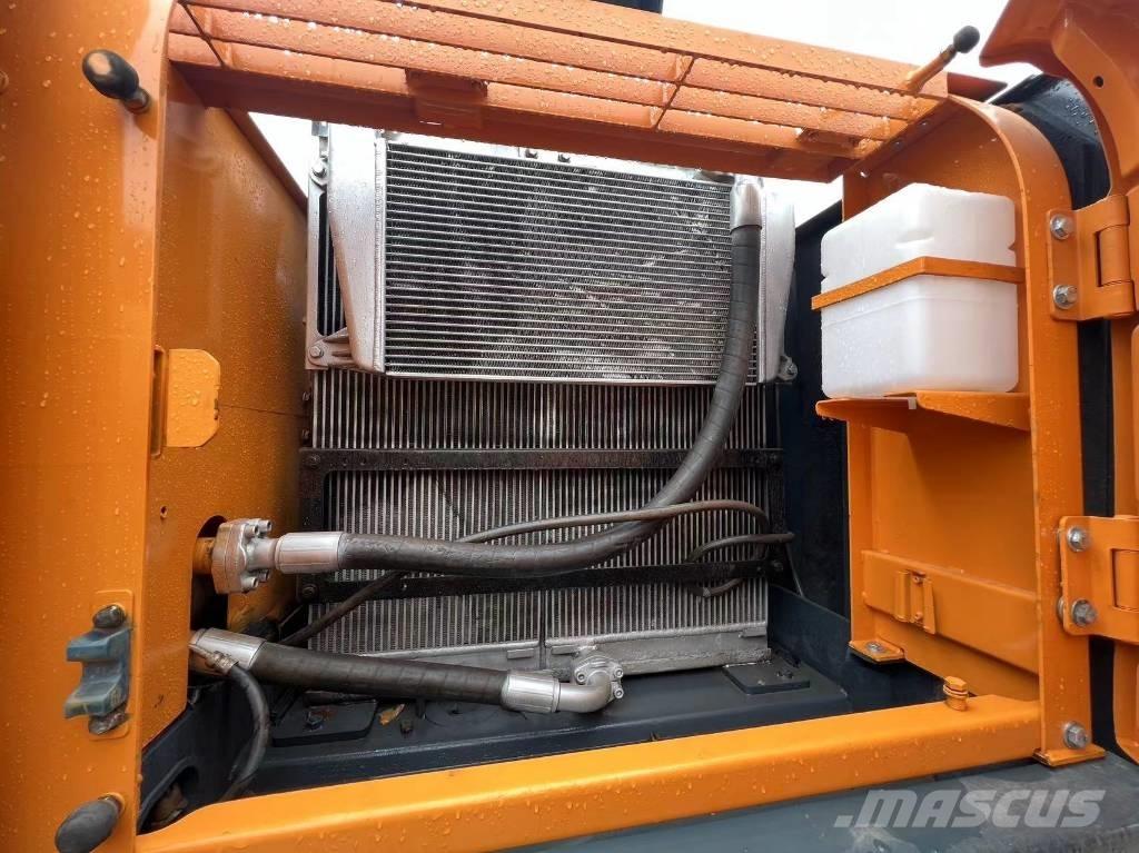 Hyundai 220 LC-9S Pelle sur chenilles