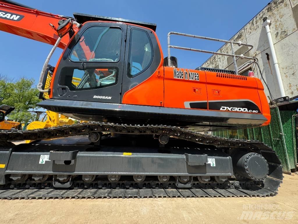 Doosan DX 300 LC-9S Pelle sur chenilles