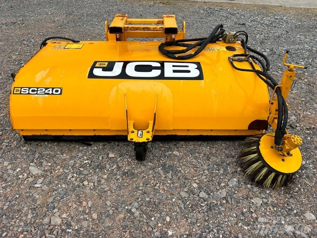 JCB SC 240 Balayeuse / Autolaveuse