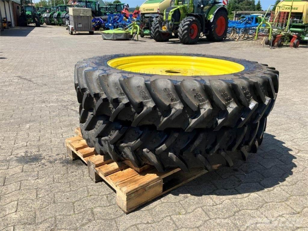 BKT 320/90R42 Pneus, roues et jantes