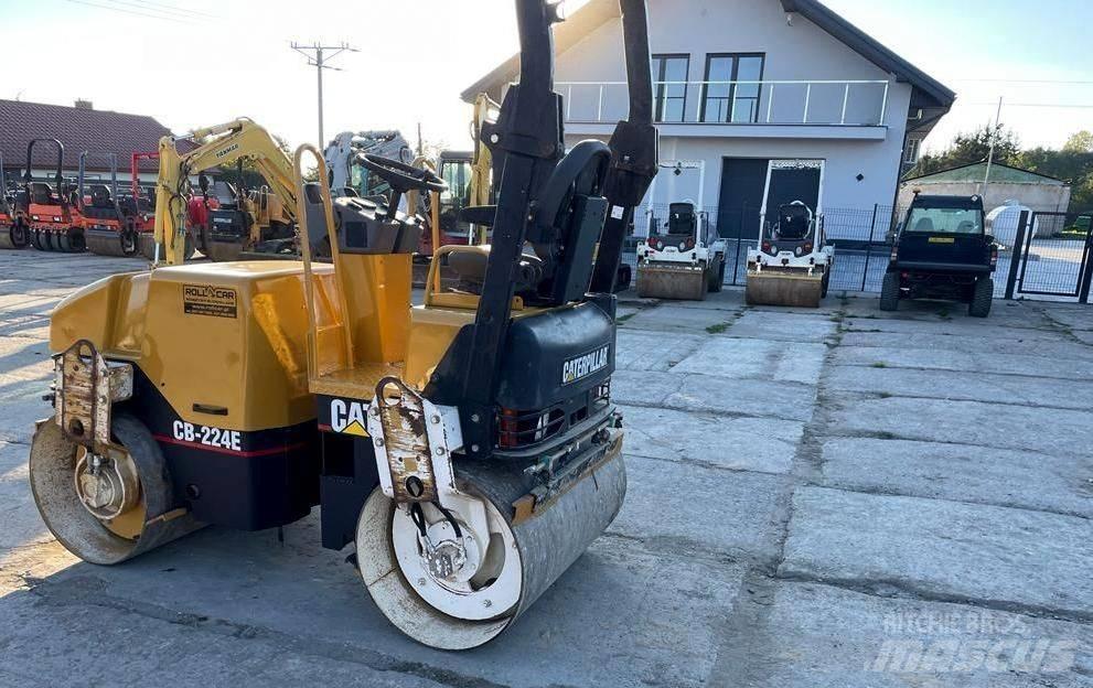 CAT CB 224 E Rouleaux tandem
