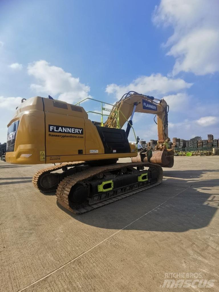 CAT 352 Pelle sur chenilles