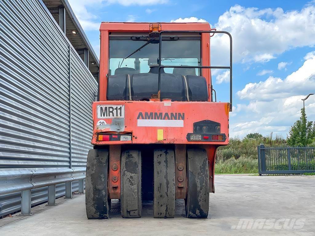 Ammann AP 240 Rouleaux à pneumatiques
