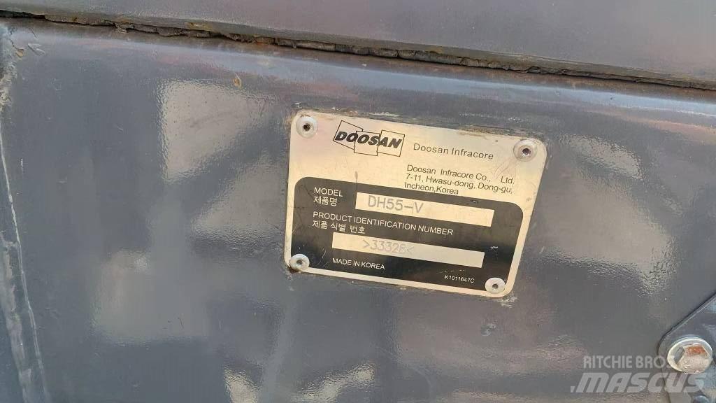Doosan DH 55 Mini pelle < 7t