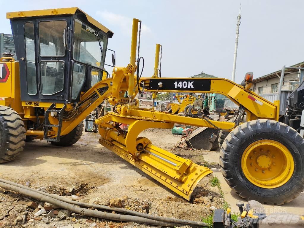 CAT 140 K Niveleuse