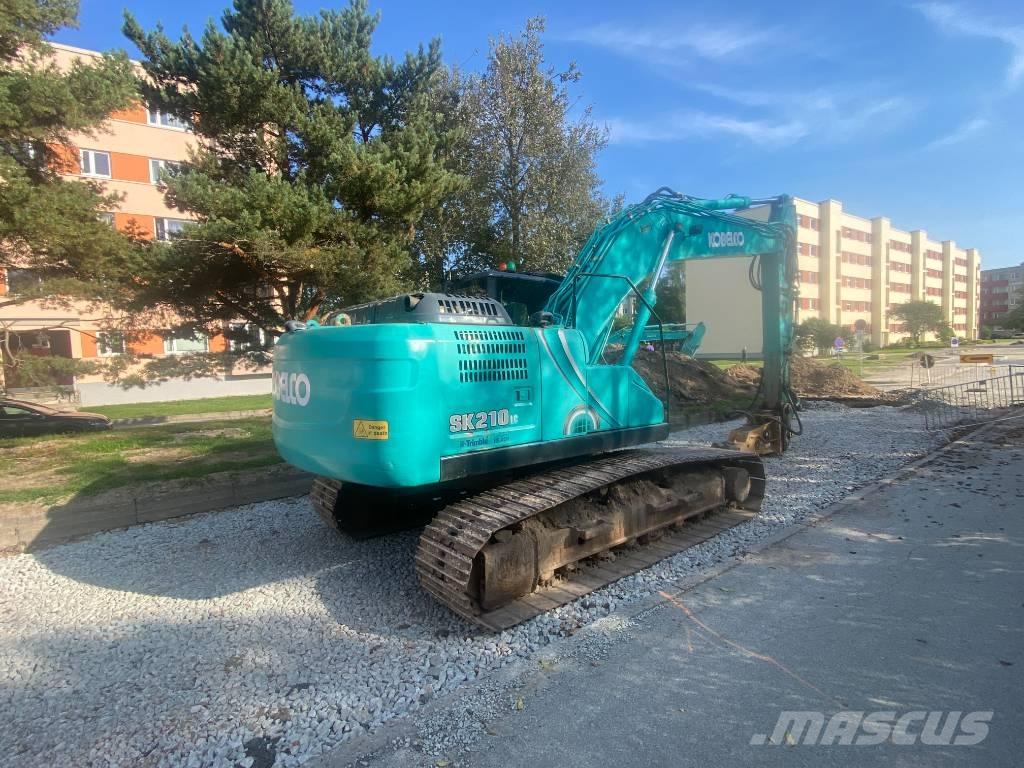 Kobelco SK 210 LC Pelle sur chenilles