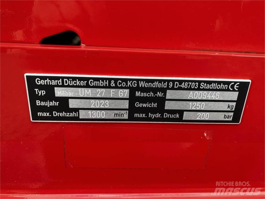 Dücker UM-27 Broyeur / Gyrobroyeur / Epareuse