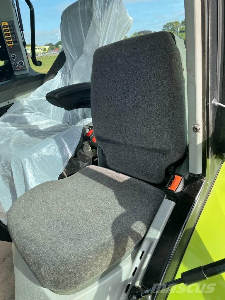 CLAAS Arion 530 CIS Tracteur