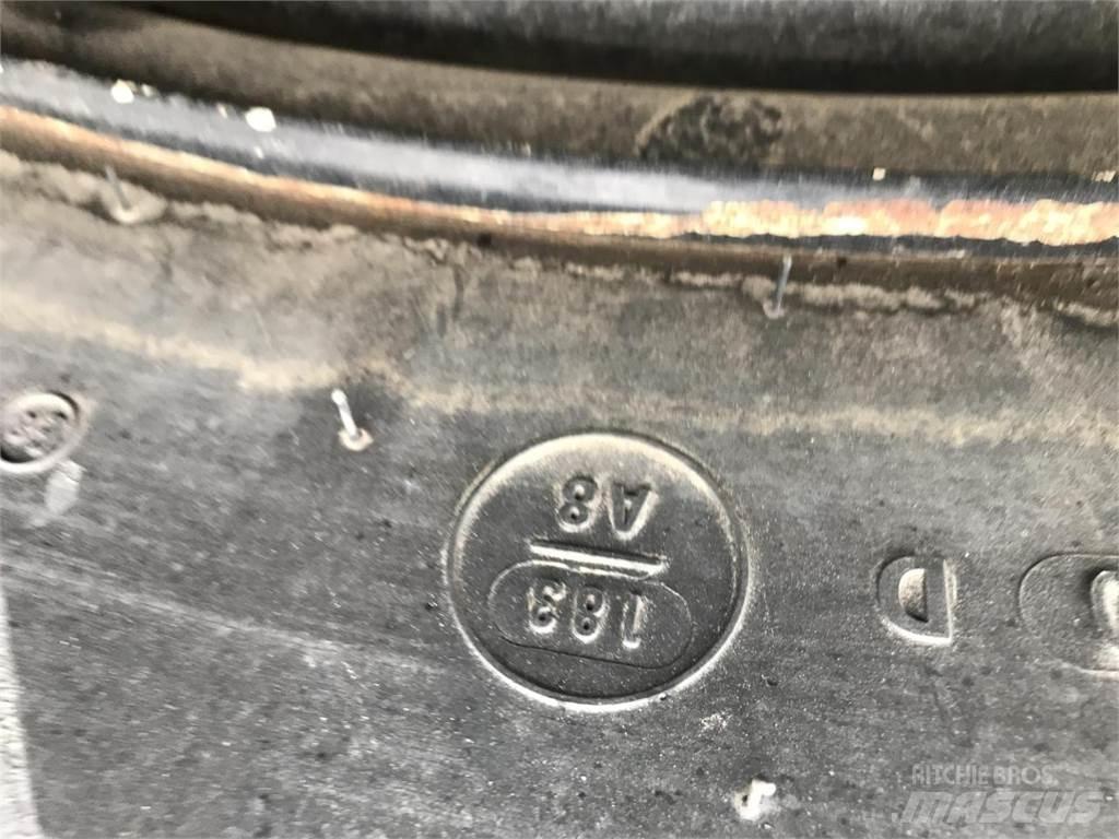 Mitas 680/80R42 Pneus, roues et jantes