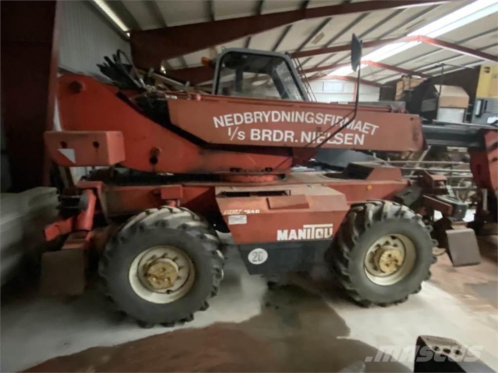 Manitou MRT1540 Chariot télescopique