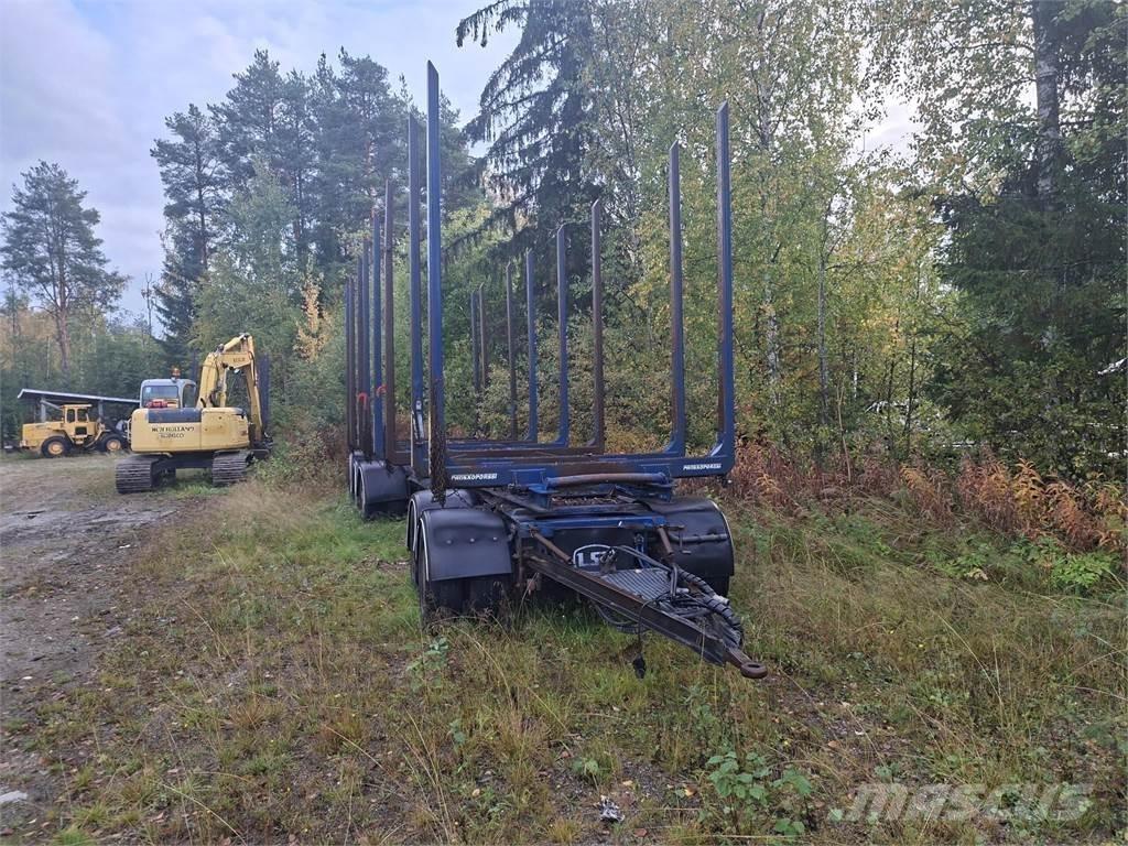 Kome puuperävaunu Remorque grumière