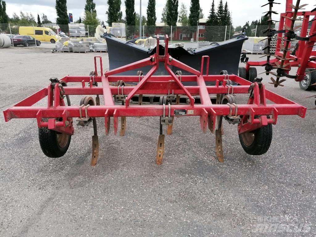 Potila K 11 Déchaumeur, cultivateur