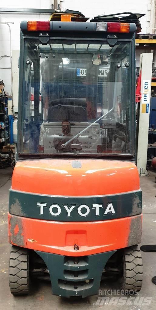 Toyota 7 FBMF 25 Chariots élévateurs électriques