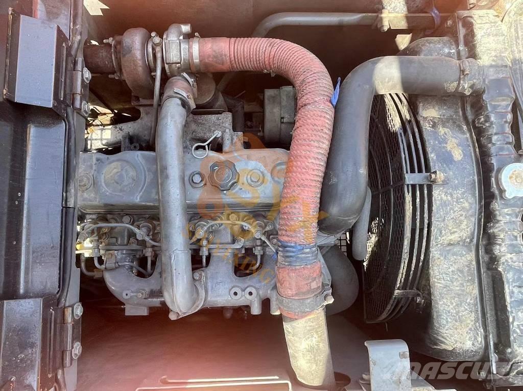 Hitachi EX 120 Pelle sur chenilles