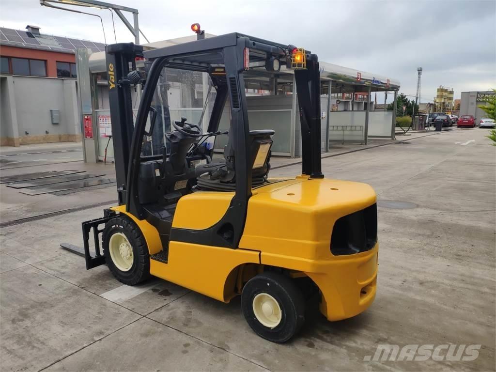 Yale GDP35VX Chariots diesel