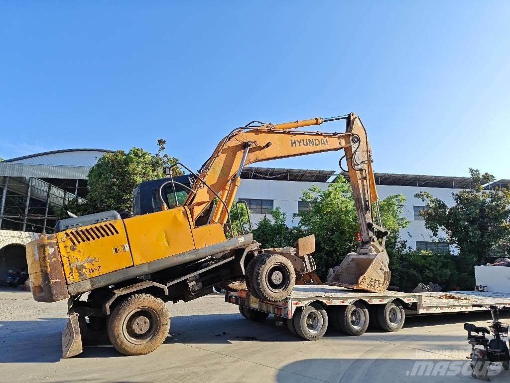 Hyundai Robex 210w-7 Pelle sur pneus