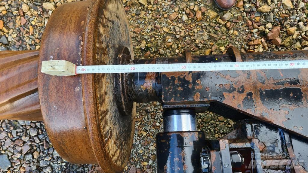 Geismar KGT/V Pelle sur pneus