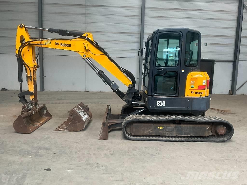 Bobcat E 50 EM Mini pelle < 7t