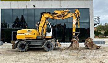 Liebherr A 314 Pelle sur pneus