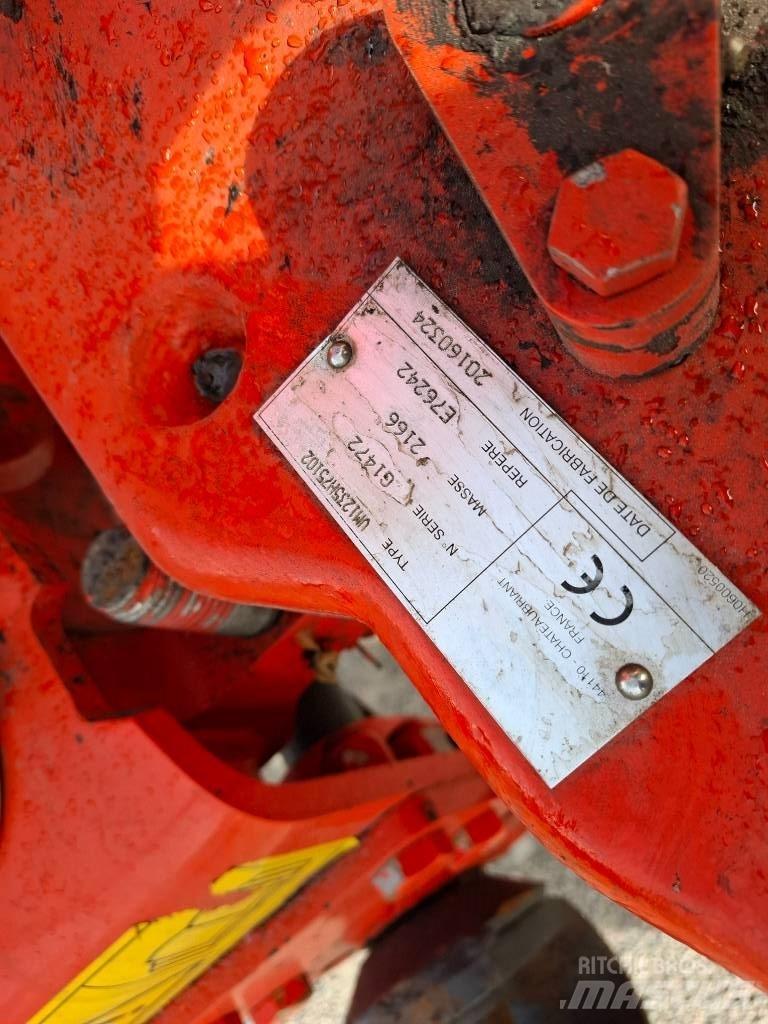 Kuhn Vari-Master 123 Charrue réversible