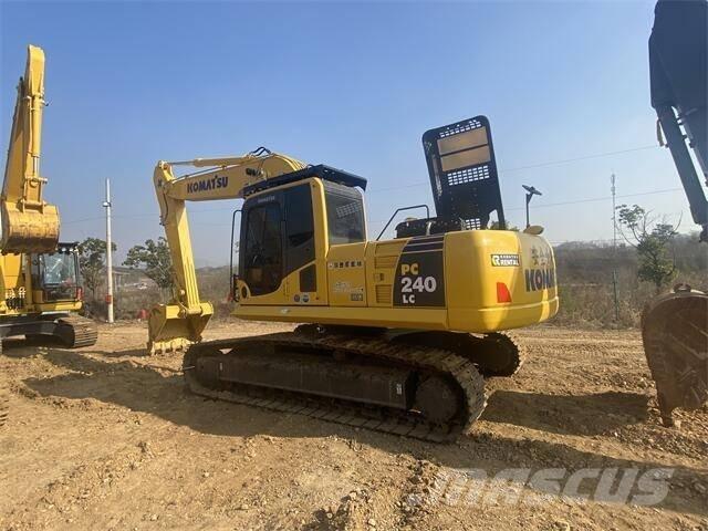 Komatsu PC 240-8 Pelle sur chenilles